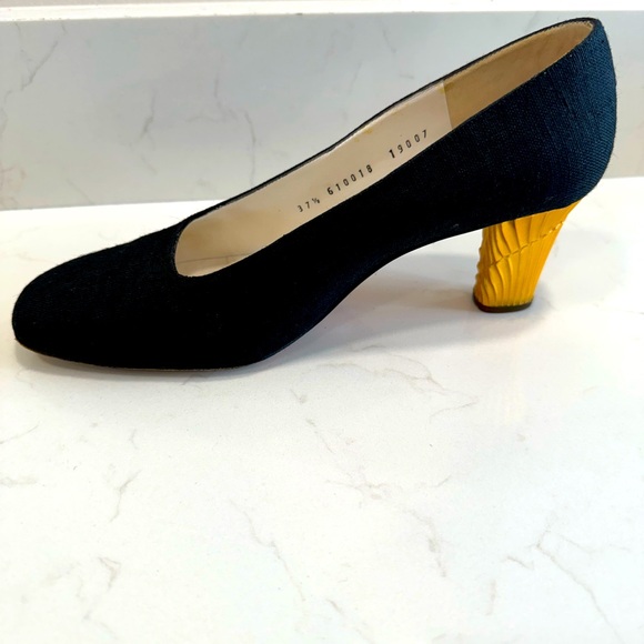 Stunning ! Vintage Rare  Bruno Black Heels - Picture 1 of 11